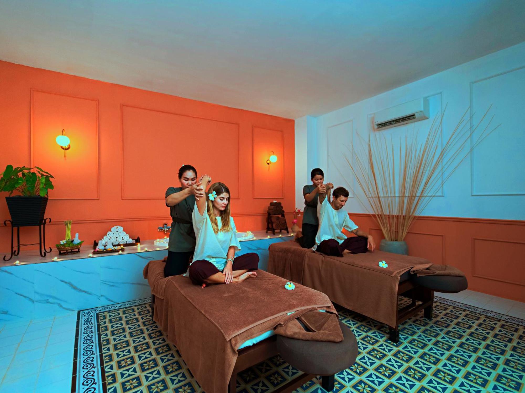 The Embassy Angkor Resort & Spa Siem Reap Exterior photo